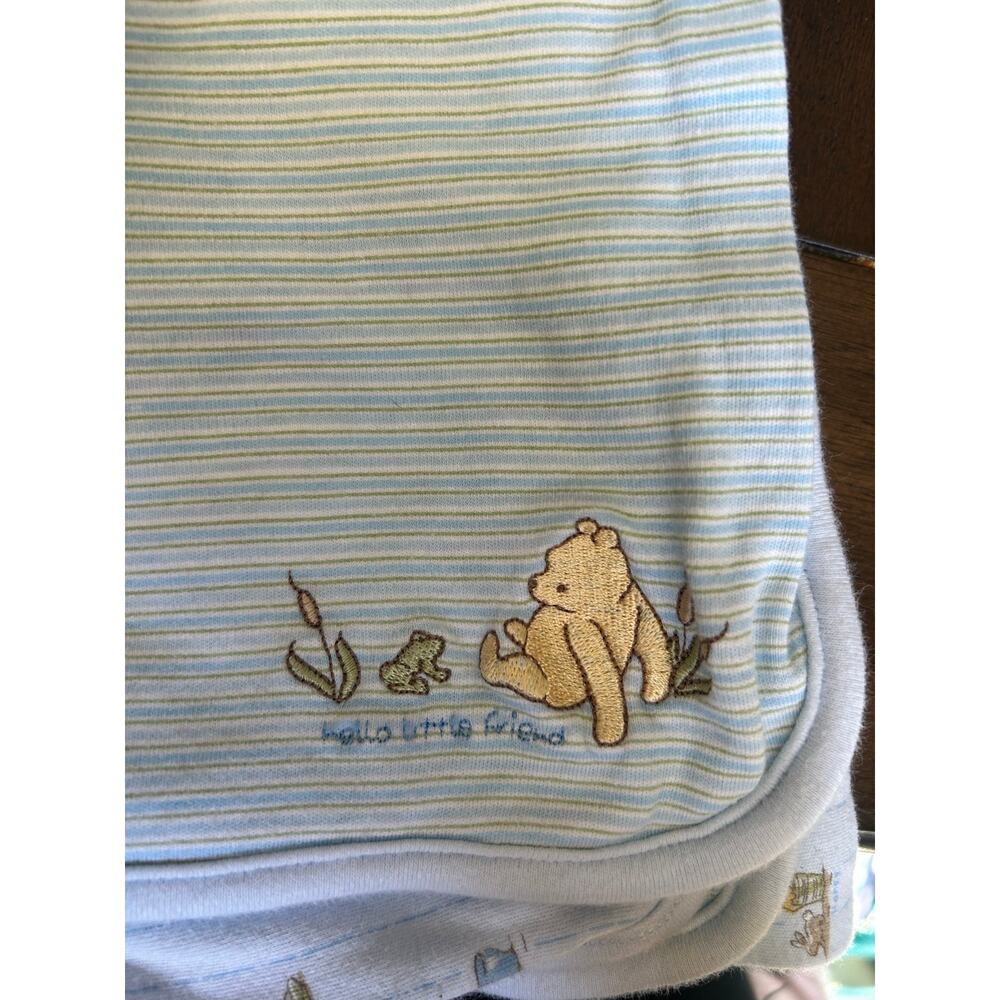 Vintage winnie the Pooh blanket
